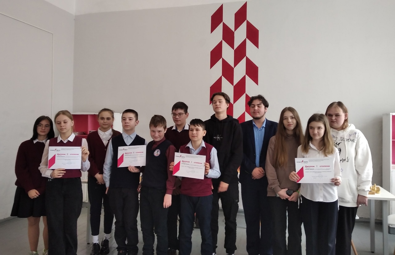 В ЧЕСТЬ ДНЯ КОСМОНАВТИКИ..